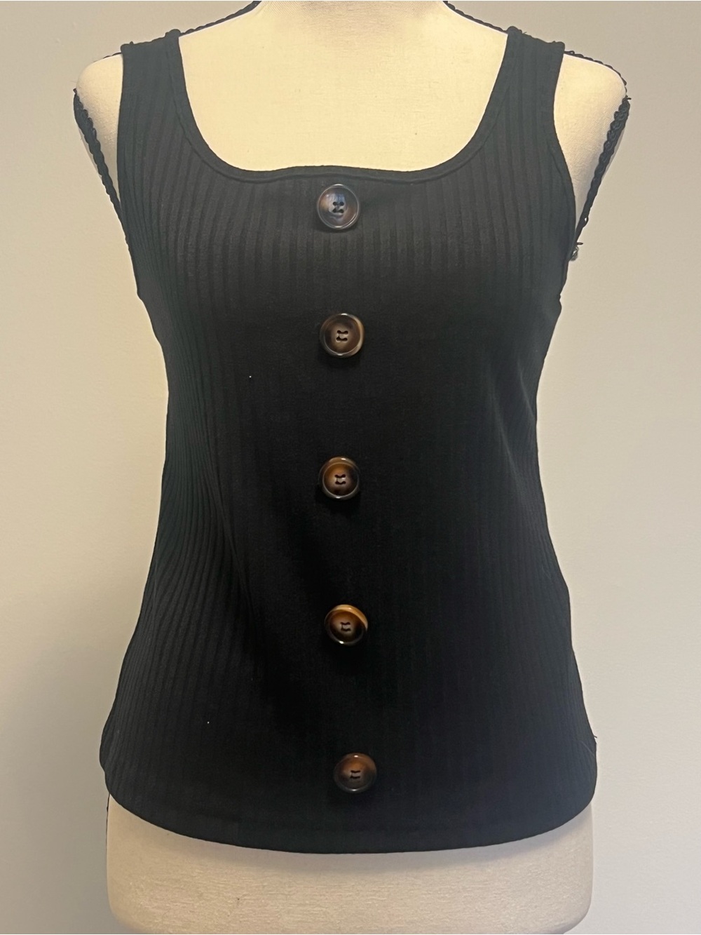 SHEIN Black Ribbed Tank Top with Button Detail Sleeveless Top